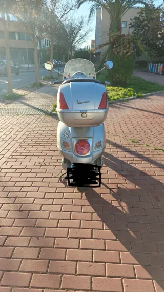Vespa 125 GT 2004 Plata