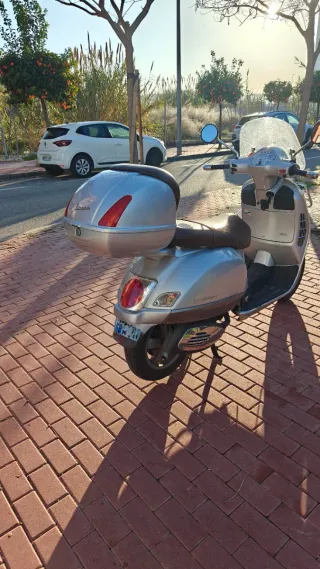 Vespa 125 GT 2004 Plata
