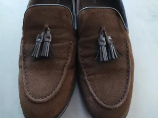 Zapatos de vestir marrones con borlas