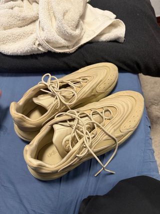 Zapatillas Adidas Talla 46 Made in Cambodia