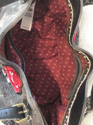 Bolso Desigual con bordados aterciopelados