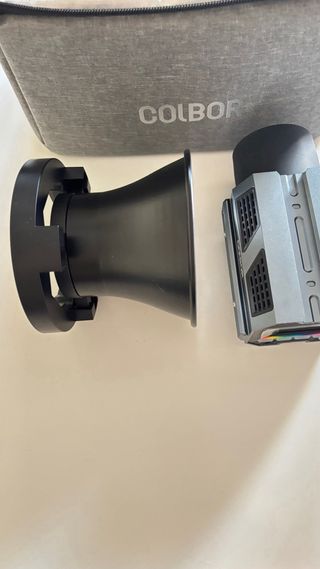 Foco LED COLBOR  CL60R Fotografía