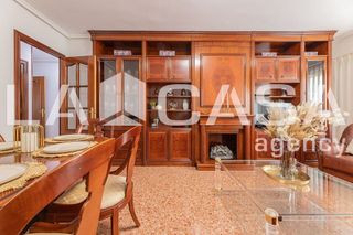 Piso en venta en Torrefiel en Valencia