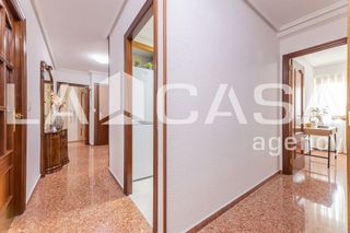 Piso en venta en Torrefiel en Valencia