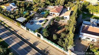 Chalet en venta en Linares