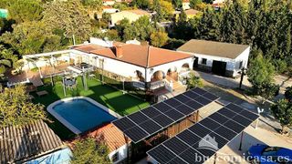 Chalet en venta en Linares