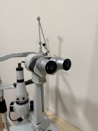 Lámpara de hendidura oftalmológica