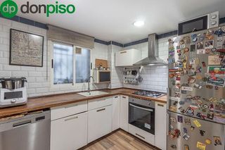 Piso en venta en Camino de Ronda - Rosaleda en Granada