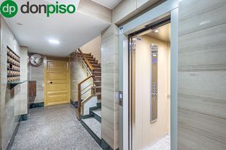 Piso en venta en Camino de Ronda - Rosaleda en Granada