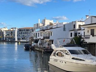 Piso en venta en Empuriabrava en Castelló d´Empúries
