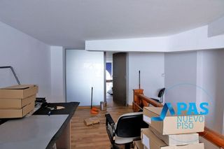 Local comercial en venta en Cuatro Caminos en Santander