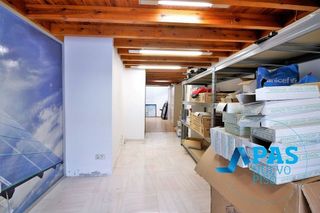 Local comercial en venta en Cuatro Caminos en Santander