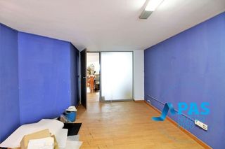 Local comercial en venta en Cuatro Caminos en Santander