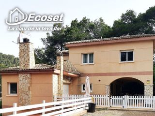 Chalet en venta en Vallirana