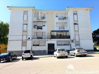 Piso en venta en Linares