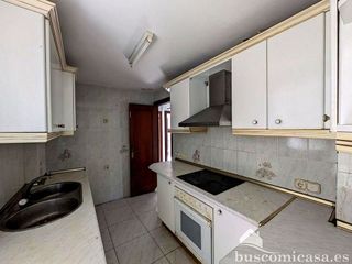 Piso en venta en Linares