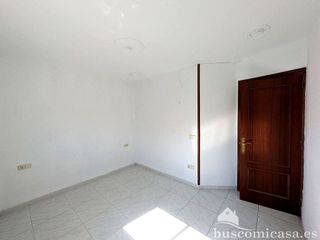 Piso en venta en Linares