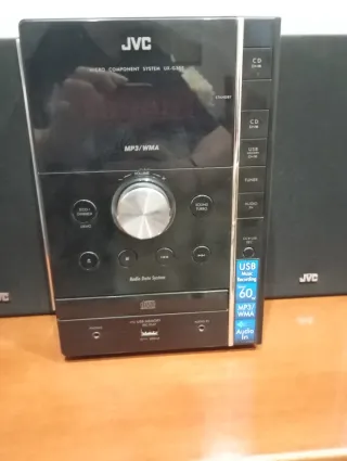 Cadena de sonido JVC negra