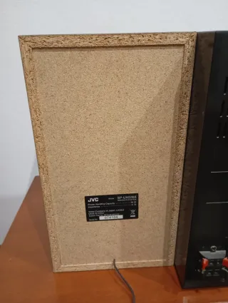 Cadena de sonido JVC negra