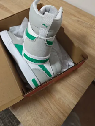 Sneakers Puma taglia 39 nuove