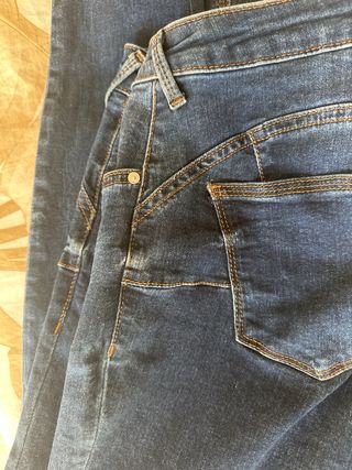 Jeans pitillo Mango azul