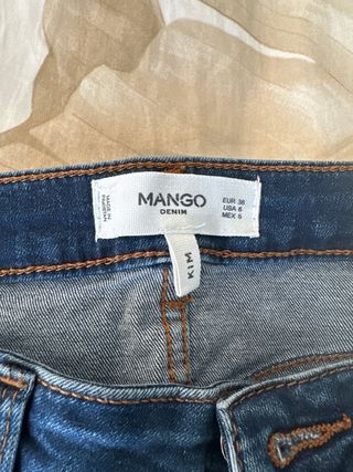 Jeans pitillo Mango azul