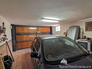Chalet en venta en Linares