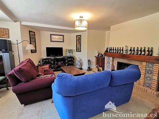 Chalet en venta en Linares