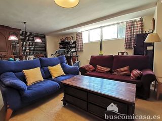 Chalet en venta en Linares