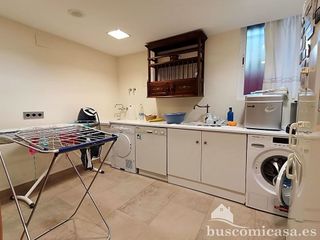 Chalet en venta en Linares