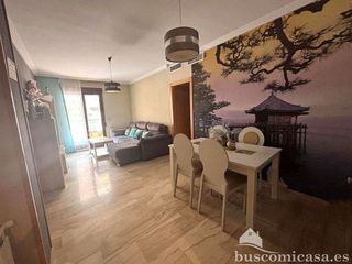 Piso en venta en Linares