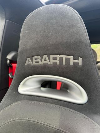 Abarth 595 Pista Cabrio 2022