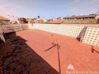 Chalet en venta en Linares