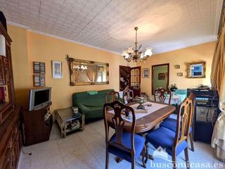 Chalet en venta en Linares