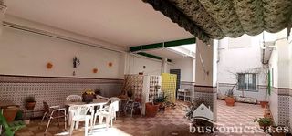 Chalet en venta en Linares