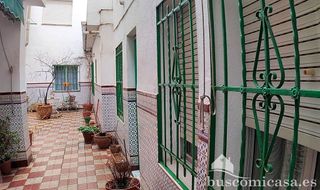 Chalet en venta en Linares