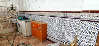 Chalet en venta en Linares