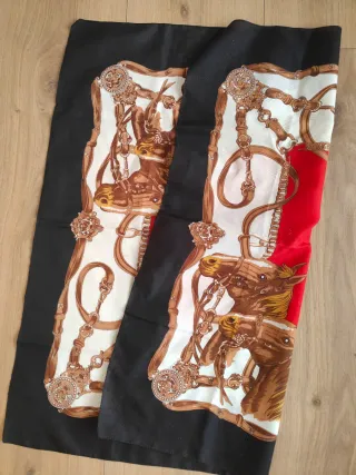 Pañuelo vintage caballos y elementos ecuestres