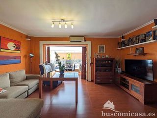 Chalet en venta en Linares