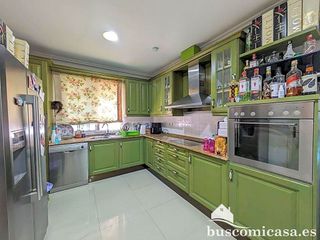 Chalet en venta en Linares