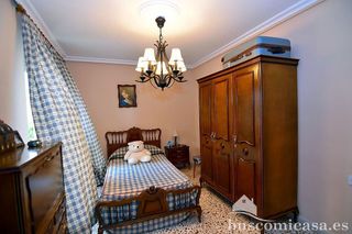 Casa adosada en venta en Linares