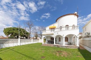Chalet en venta en Empuriabrava en Castelló d´Empúries