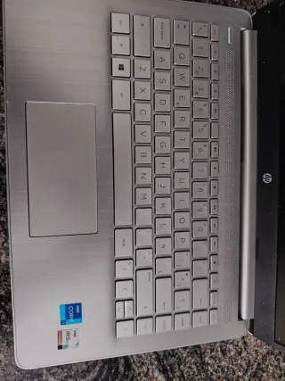 Portátil HP 14s-dp2013ns Intel Core i7