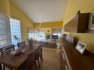 Chalet en venta en Vallirana