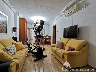 Piso en venta en Linares