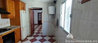 Casa adosada en venta en Jabalquinto