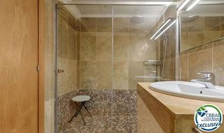 Piso en venta en Salatar en Roses