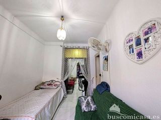 Chalet en venta en Linares