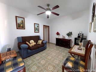 Piso en alquiler en Linares