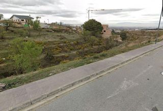 Terreno en venta en Zubia (La)